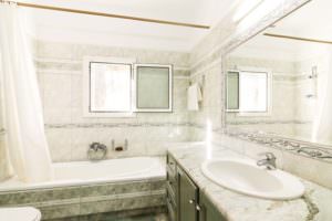 Villa Victoria Corfu - Master Bedroom Bathroom